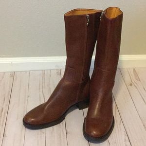 Like new Rockport waterproof boots